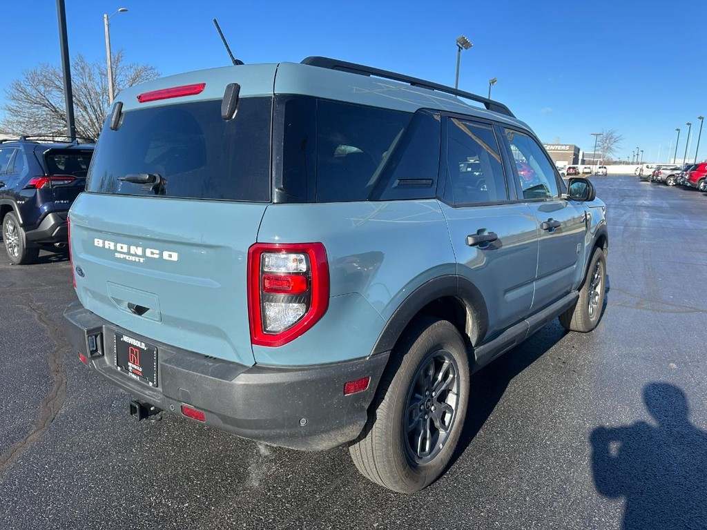 Ford Bronco Sport Vehicle Full-screen Gallery Image 03