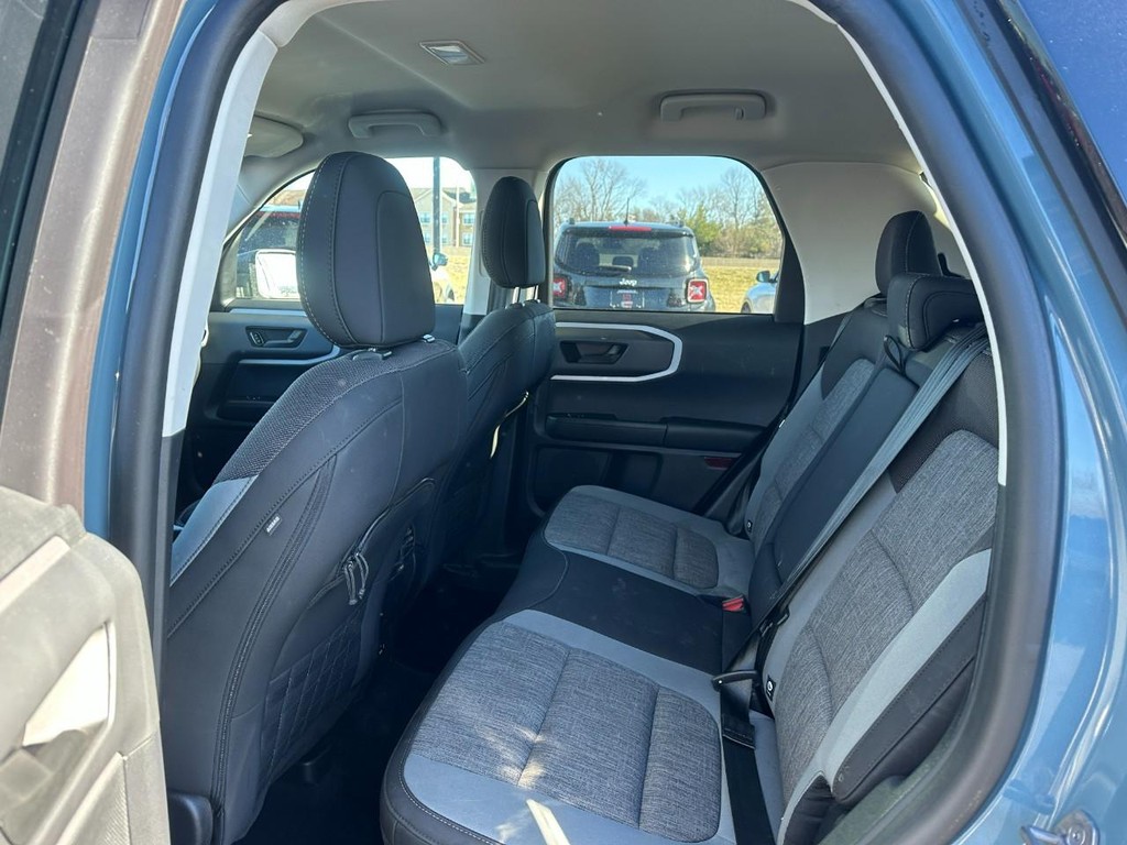 Ford Bronco Sport Vehicle Full-screen Gallery Image 10