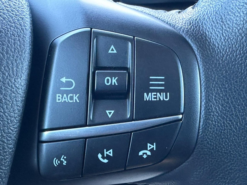 Ford Bronco Sport Vehicle Full-screen Gallery Image 19