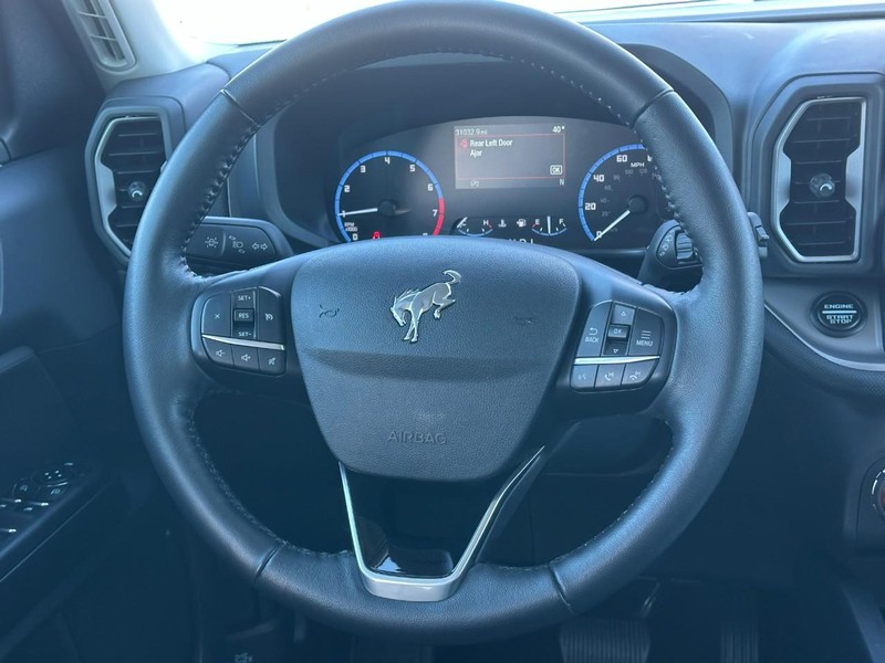 Ford Bronco Sport Vehicle Full-screen Gallery Image 12