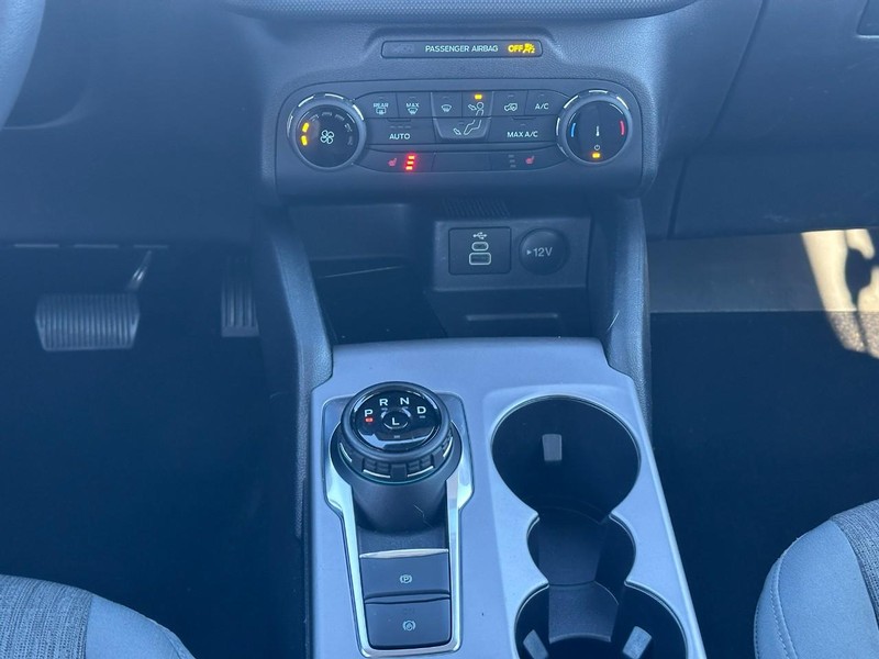 Ford Bronco Sport Vehicle Full-screen Gallery Image 14