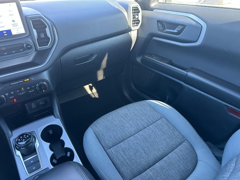 Ford Bronco Sport Vehicle Full-screen Gallery Image 15