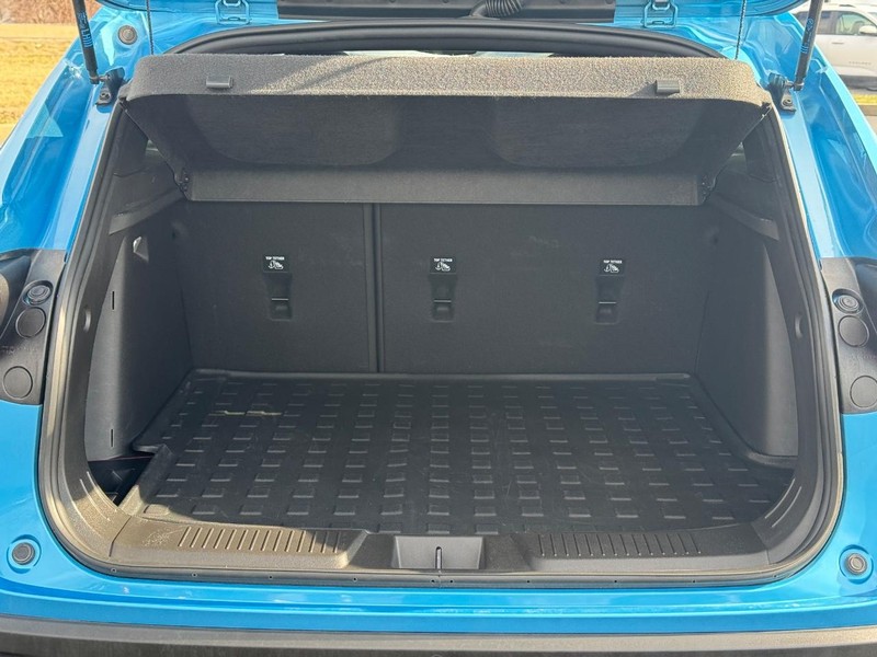 Chevrolet Trax Vehicle Full-screen Gallery Image 05