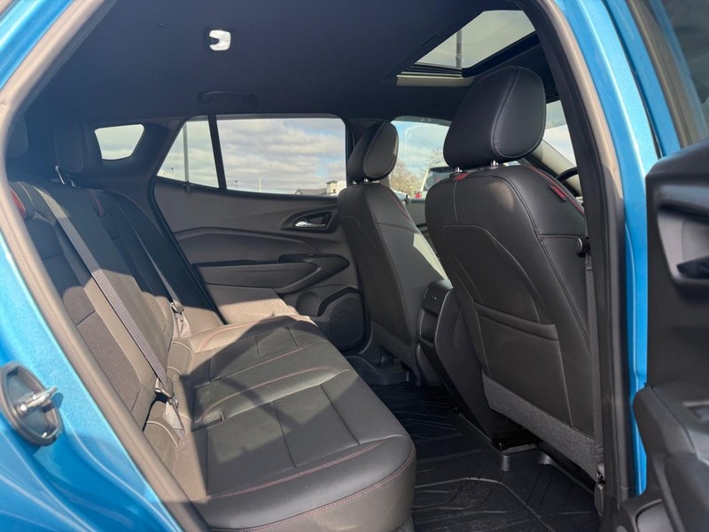 Chevrolet Trax Vehicle Full-screen Gallery Image 08