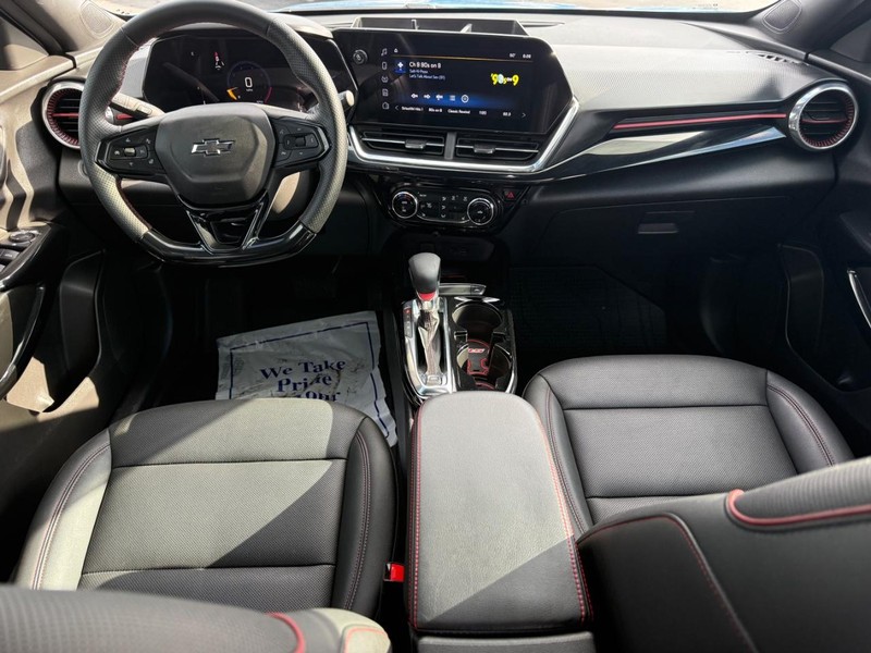 Chevrolet Trax Vehicle Full-screen Gallery Image 10