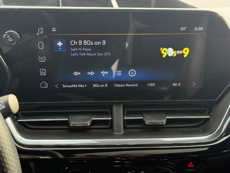 Chevrolet Trax Vehicle Full-screen Gallery Image 18