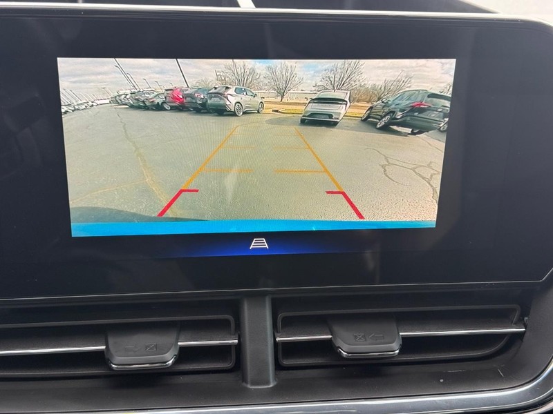 Chevrolet Trax Vehicle Full-screen Gallery Image 19