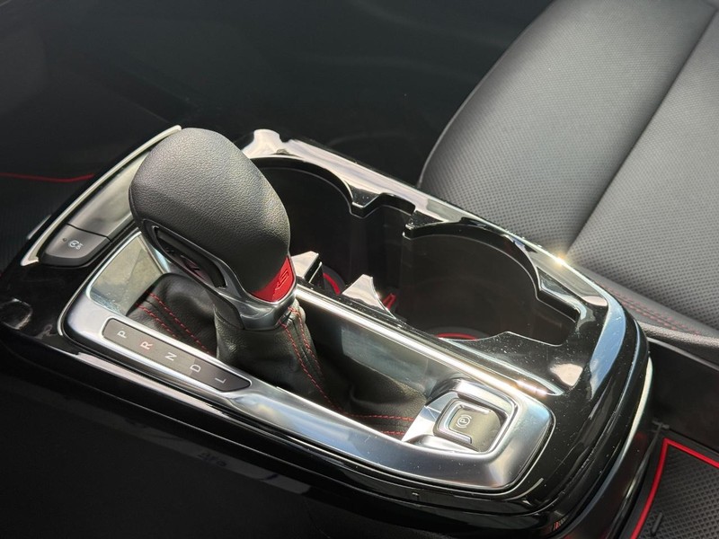 Chevrolet Trax Vehicle Full-screen Gallery Image 21