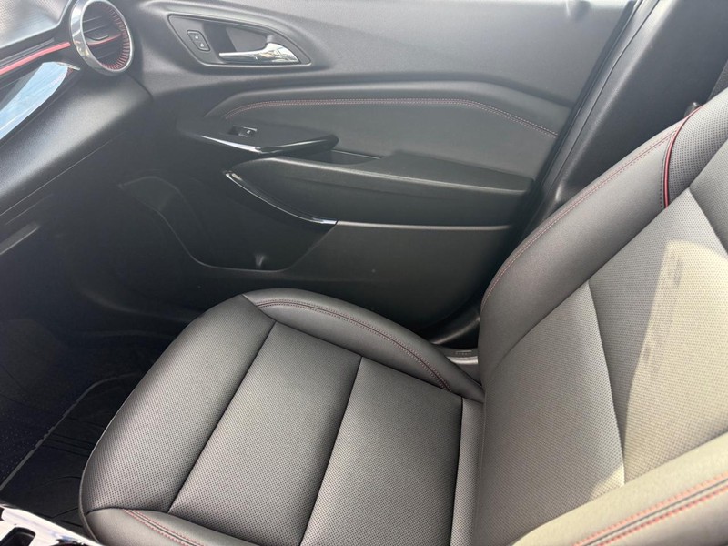 Chevrolet Trax Vehicle Full-screen Gallery Image 22