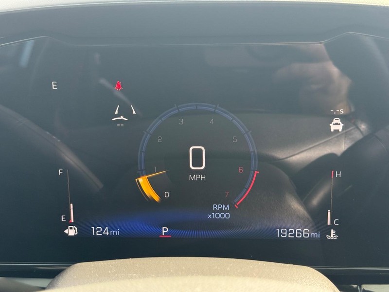 Chevrolet Trax Vehicle Full-screen Gallery Image 23