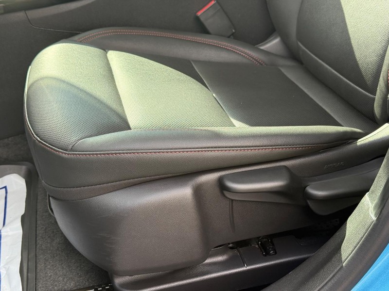 Chevrolet Trax Vehicle Full-screen Gallery Image 25