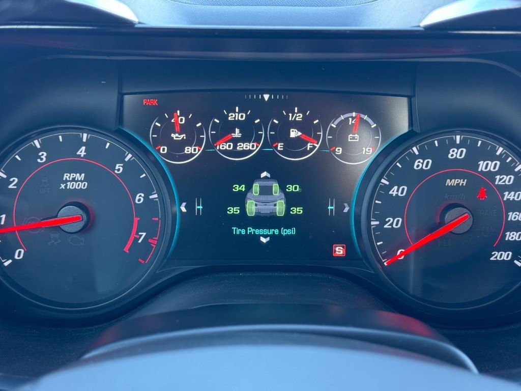 Chevrolet Camaro Vehicle Full-screen Gallery Image 22