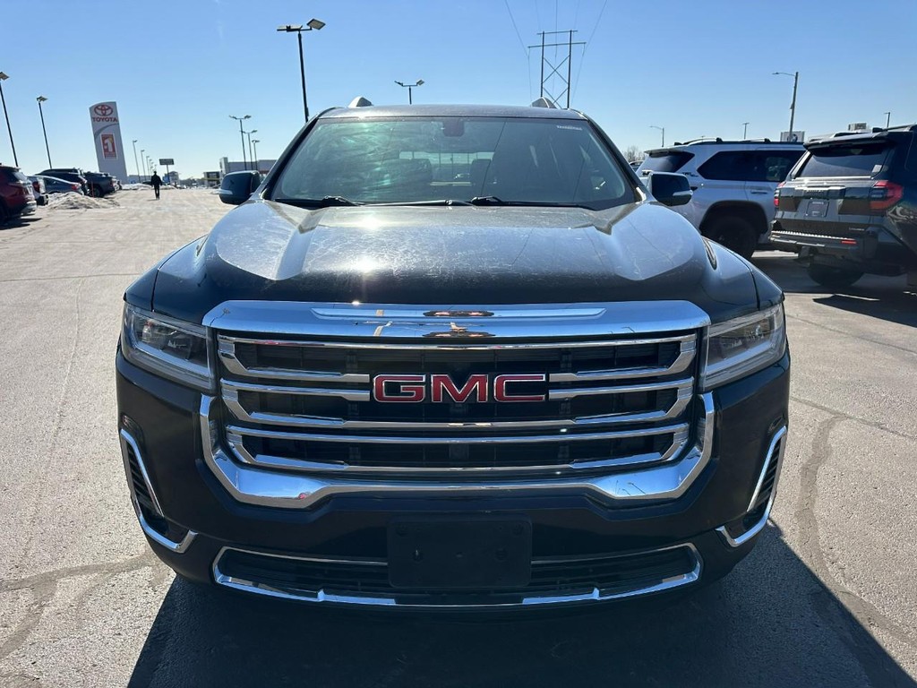 GMC Acadia Vehicle Full-screen Gallery Image 09