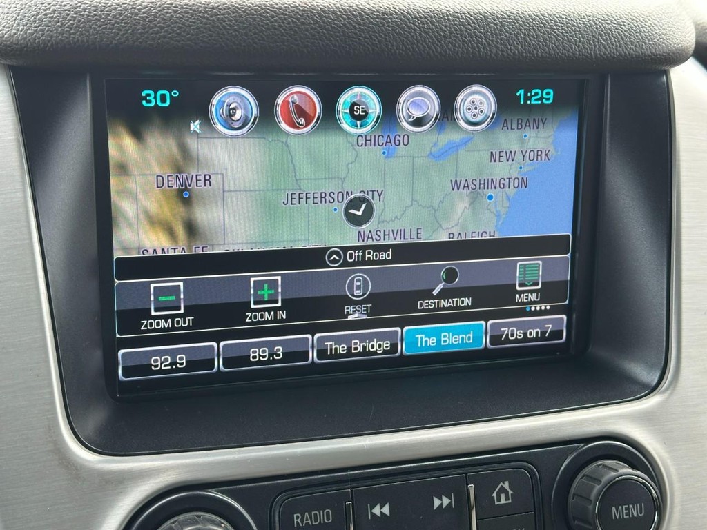 GMC Yukon Vehicle Full-screen Gallery Image 24