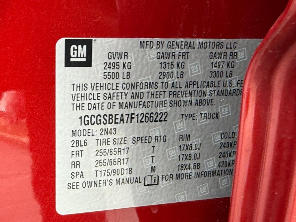 Chevrolet Colorado Vehicle Full-screen Gallery Image 24