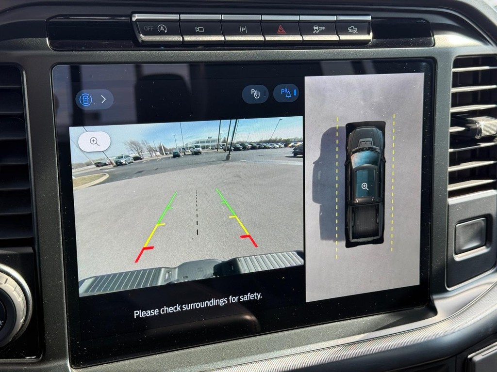 Ford F-150 Vehicle Full-screen Gallery Image 19