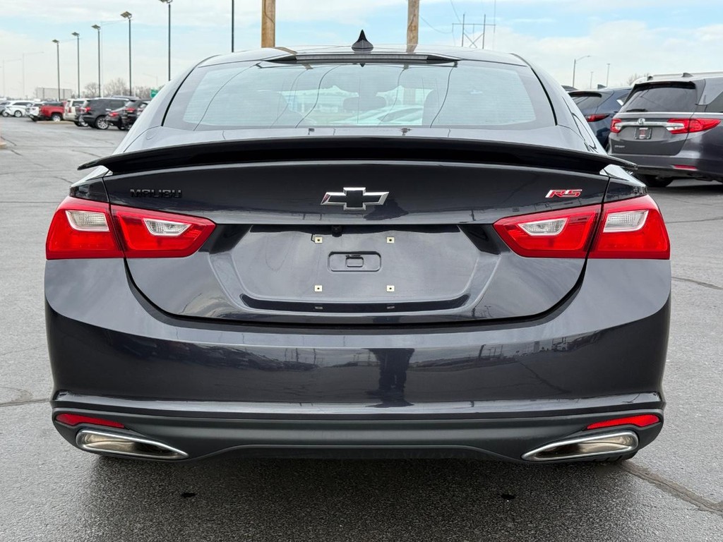 Chevrolet Malibu Vehicle Full-screen Gallery Image 04