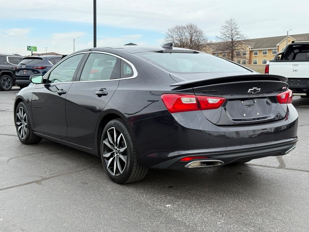Chevrolet Malibu Vehicle Full-screen Gallery Image 05