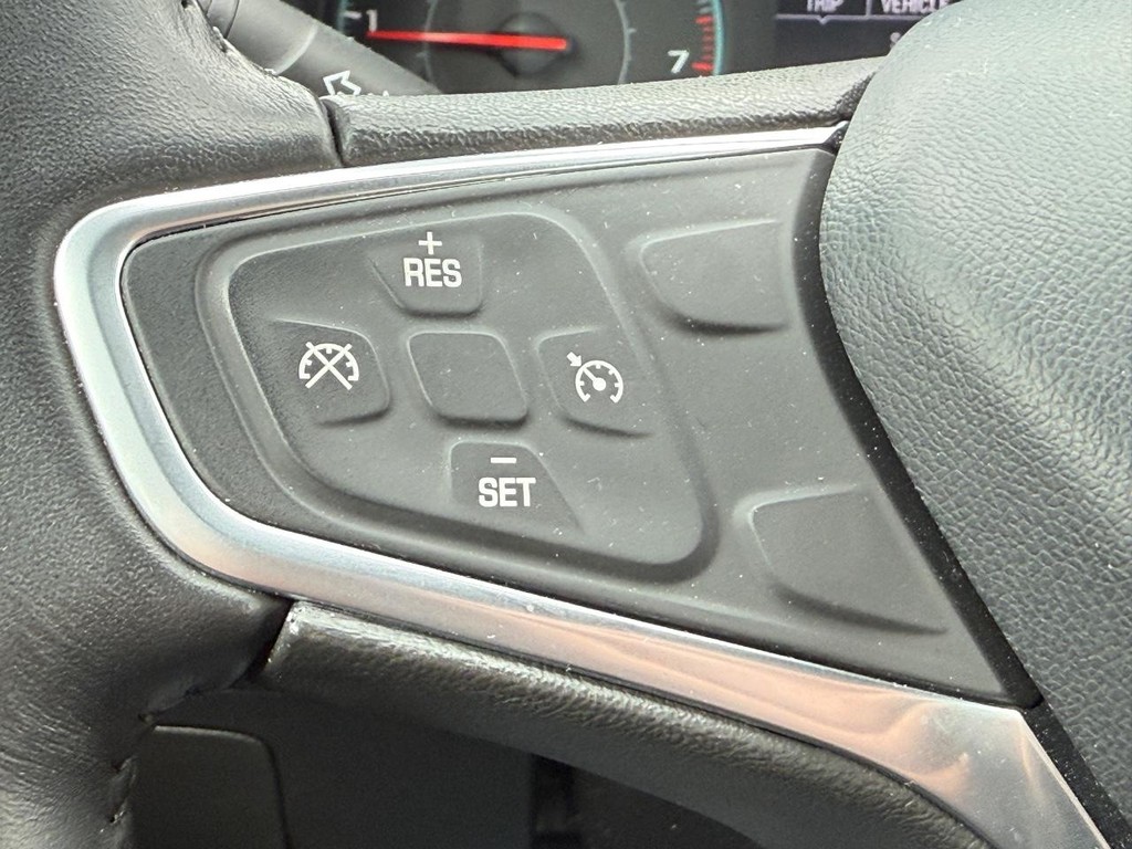 Chevrolet Malibu Vehicle Full-screen Gallery Image 13