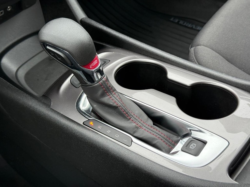 Chevrolet Malibu Vehicle Full-screen Gallery Image 19