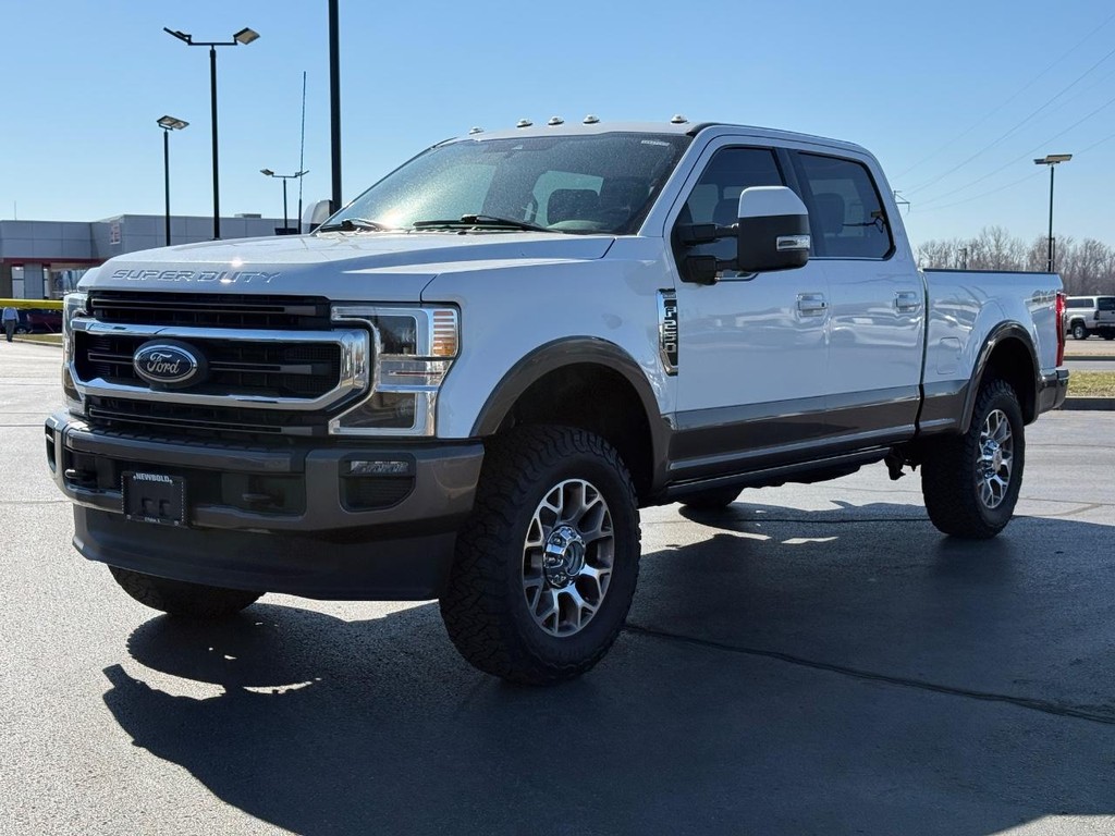 Ford Super Duty F-250 SRW Vehicle Full-screen Gallery Image 09
