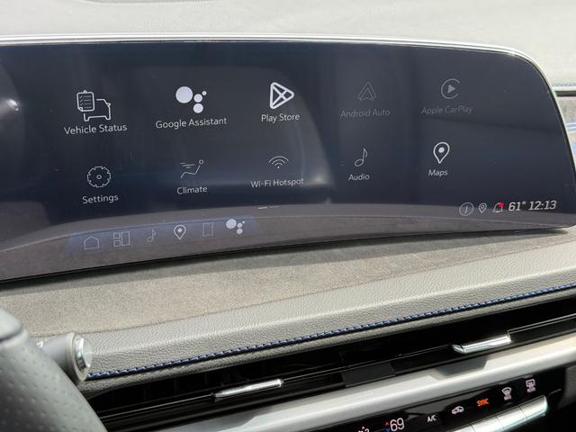 Cadillac XT4 Vehicle Full-screen Gallery Image 18