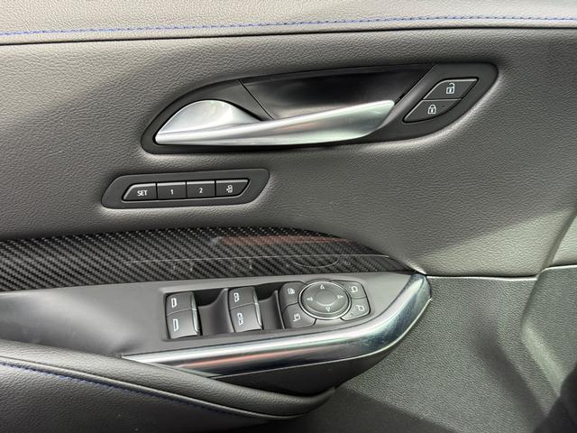Cadillac XT4 Vehicle Full-screen Gallery Image 24