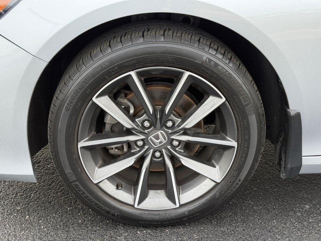 Honda Accord Sedan Vehicle Full-screen Gallery Image 07