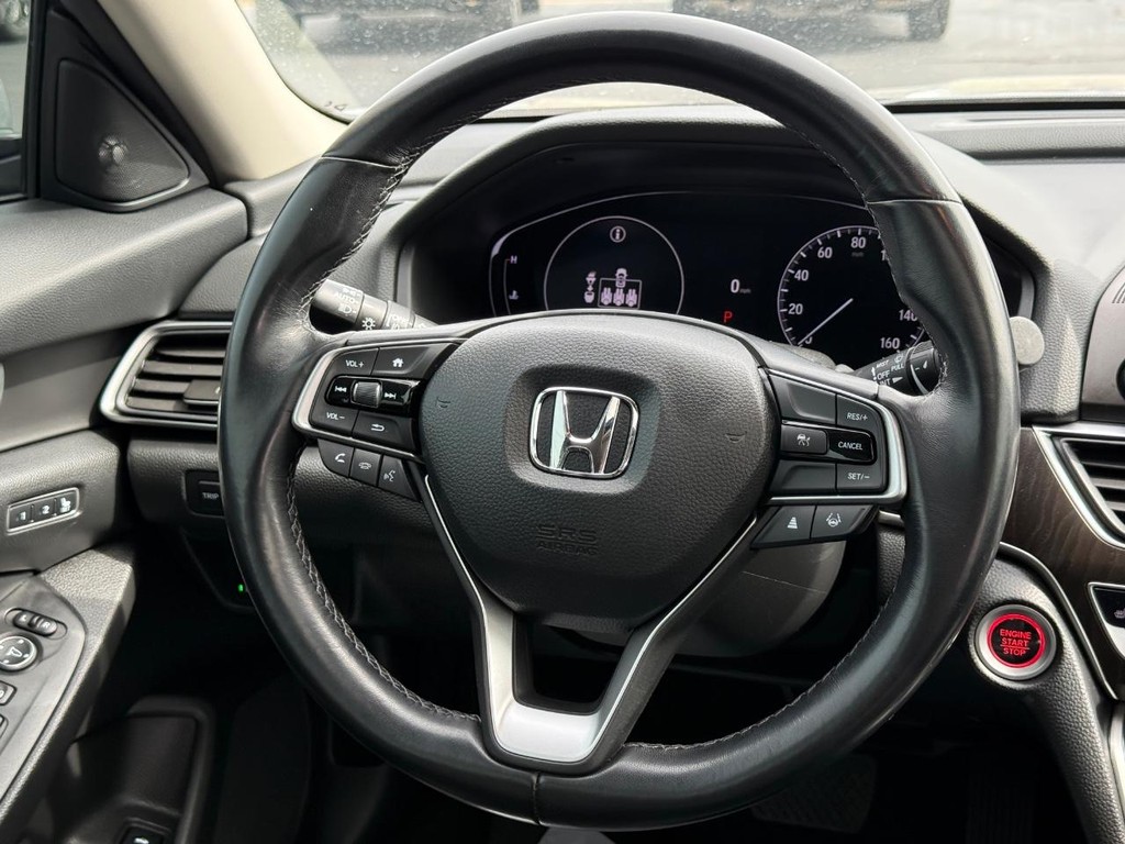 Honda Accord Sedan Vehicle Full-screen Gallery Image 13