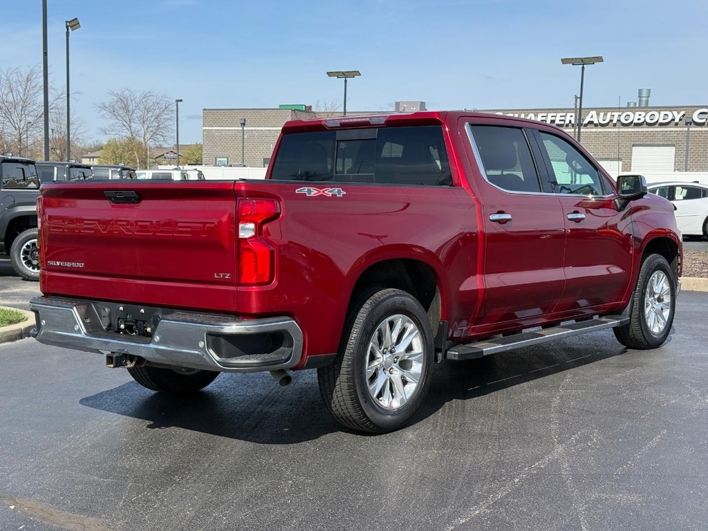 Chevrolet Silverado 1500 Vehicle Full-screen Gallery Image 03