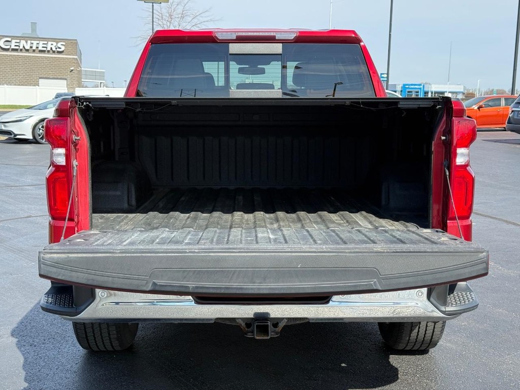 Chevrolet Silverado 1500 Vehicle Full-screen Gallery Image 06