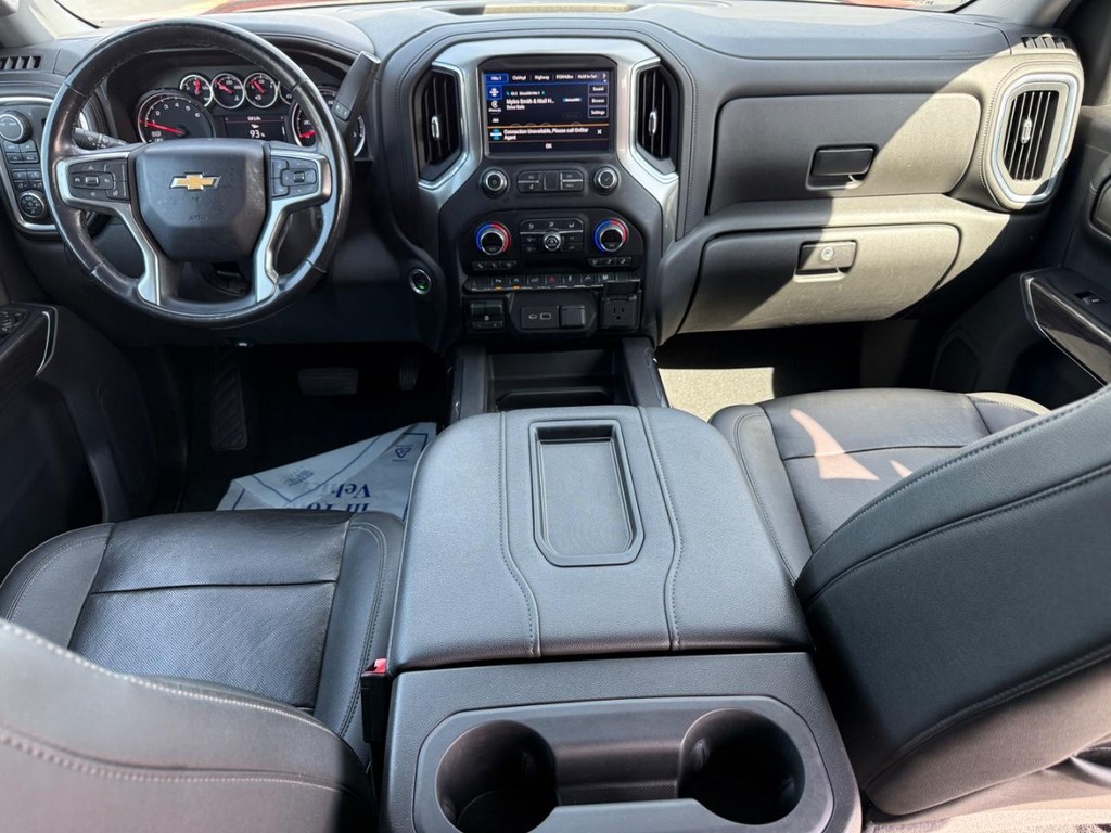 Chevrolet Silverado 1500 Vehicle Full-screen Gallery Image 12