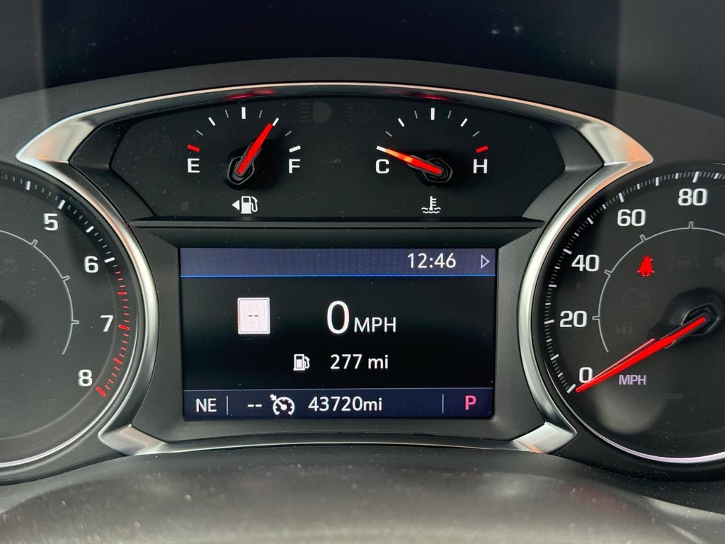 GMC Acadia Vehicle Full-screen Gallery Image 22