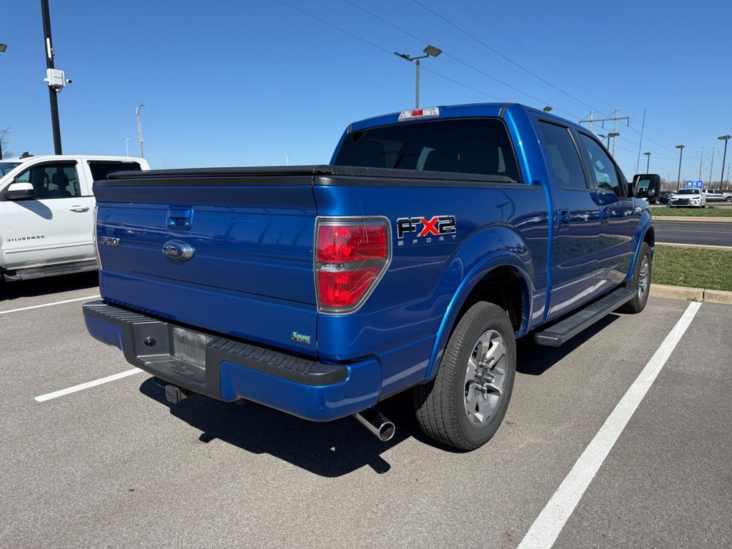 Ford F-150 Vehicle Full-screen Gallery Image 02