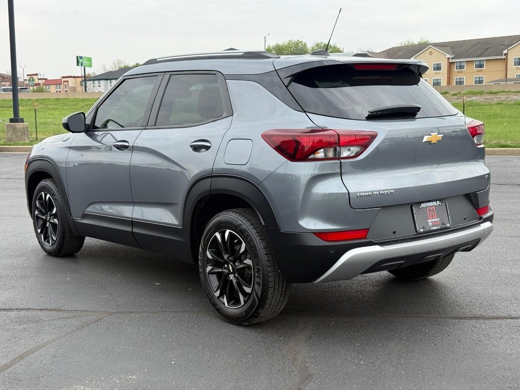 Chevrolet TrailBlazer Vehicle Full-screen Gallery Image 05