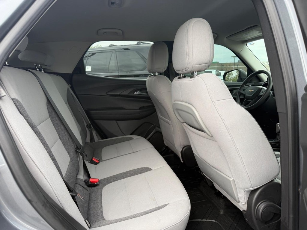 Chevrolet TrailBlazer Vehicle Full-screen Gallery Image 10