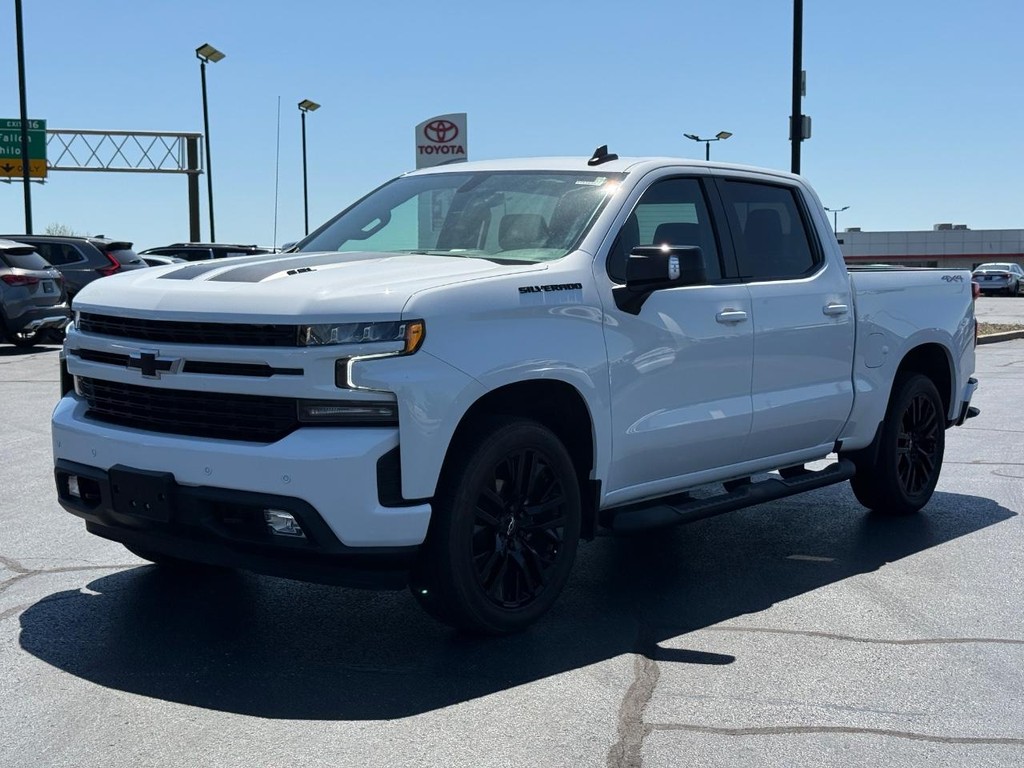 Chevrolet Silverado 1500 LTD Vehicle Full-screen Gallery Image 08