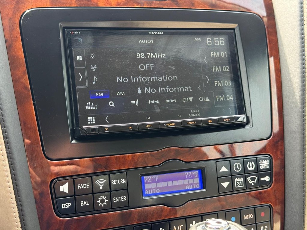 Bentley Continental Vehicle Full-screen Gallery Image 15