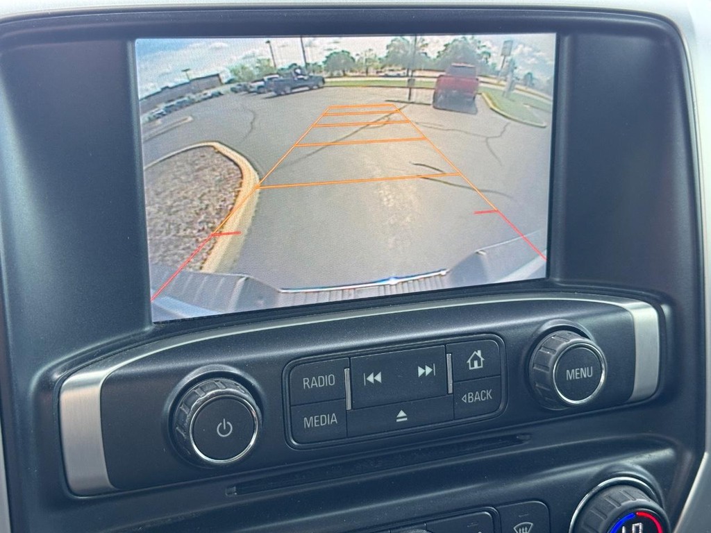 GMC Sierra 1500 Vehicle Full-screen Gallery Image 16