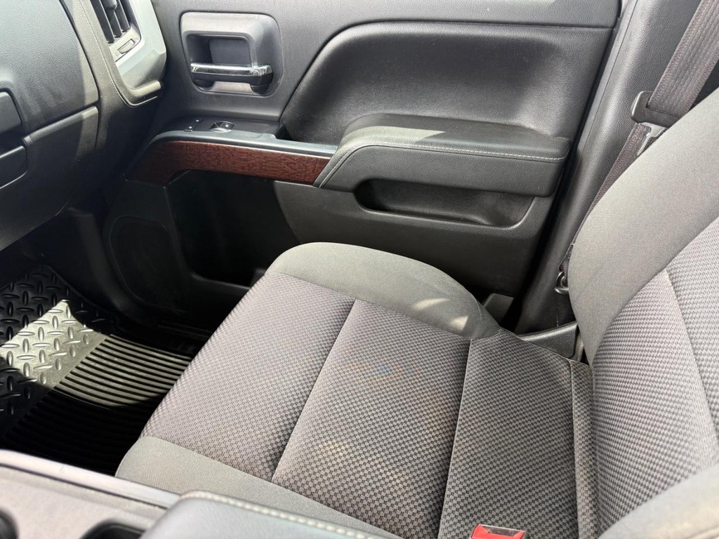 GMC Sierra 1500 Vehicle Full-screen Gallery Image 18
