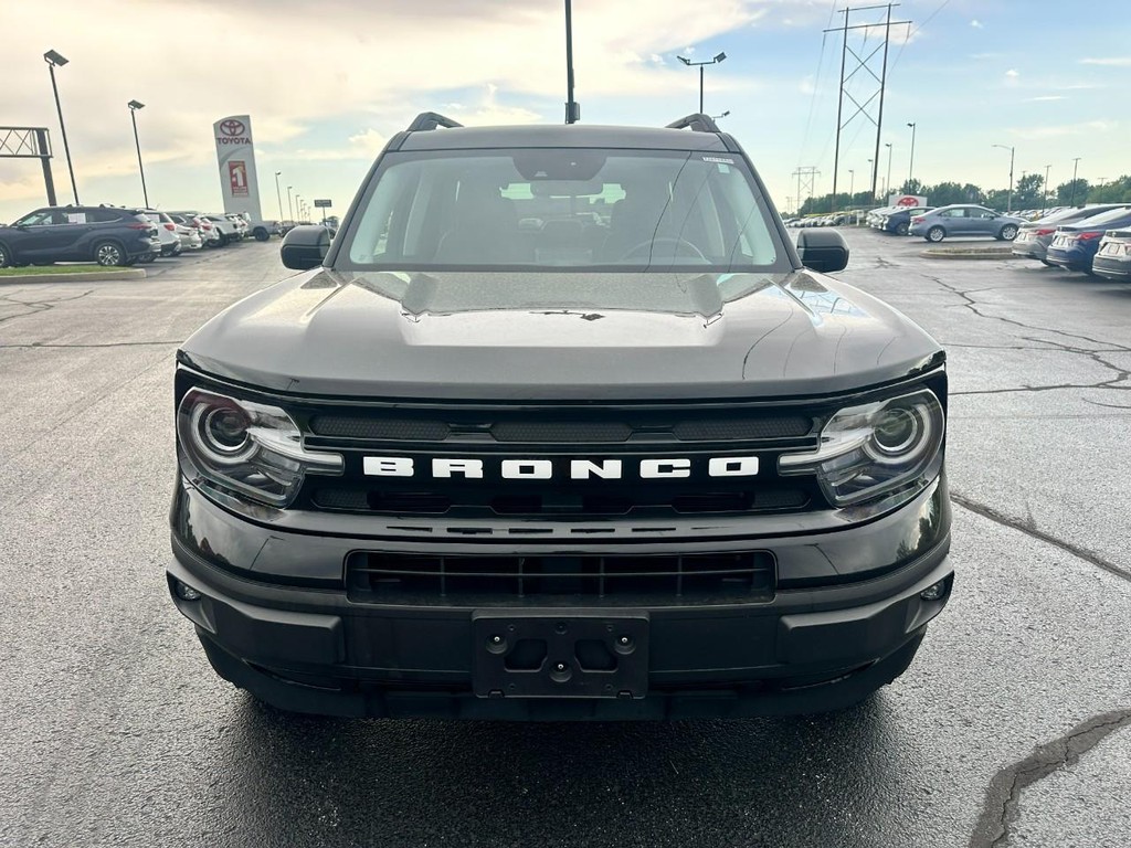 Ford Bronco Sport Vehicle Full-screen Gallery Image 09