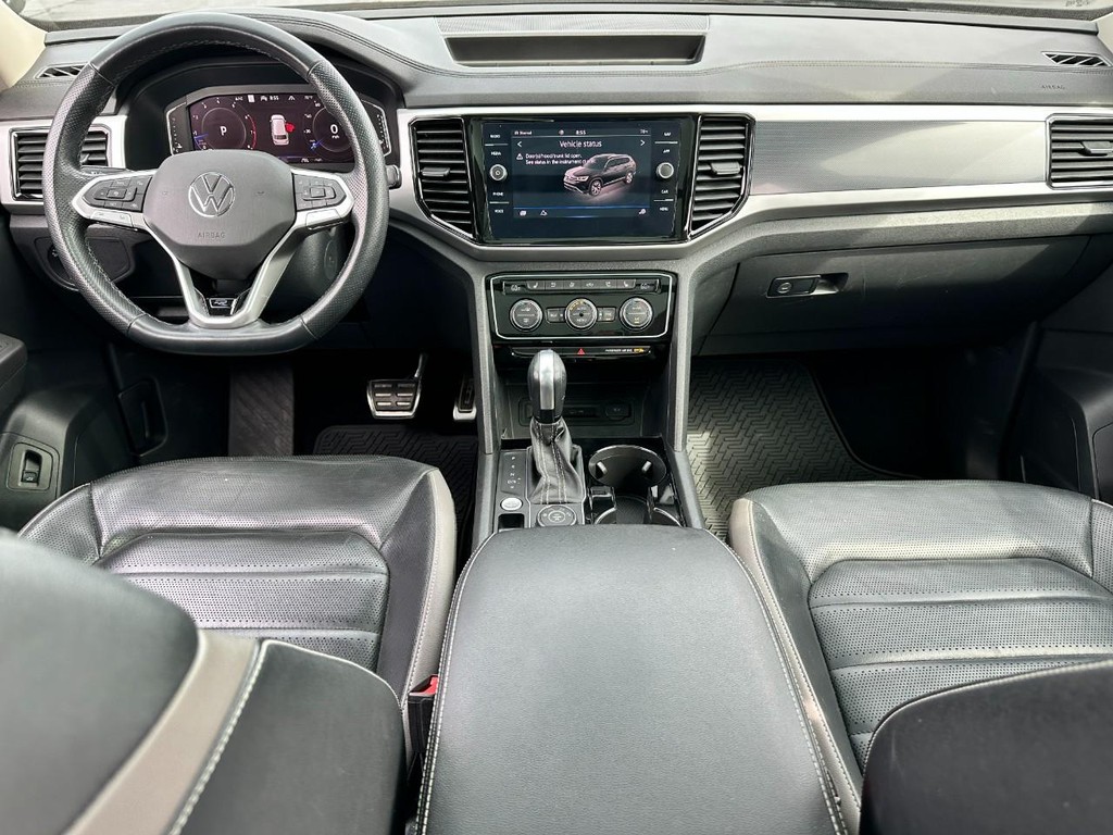 Volkswagen Atlas Vehicle Full-screen Gallery Image 03