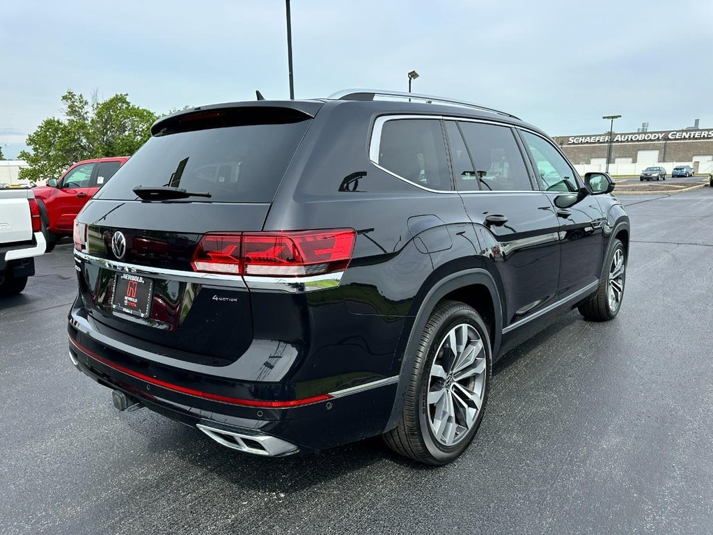 Volkswagen Atlas Vehicle Full-screen Gallery Image 04