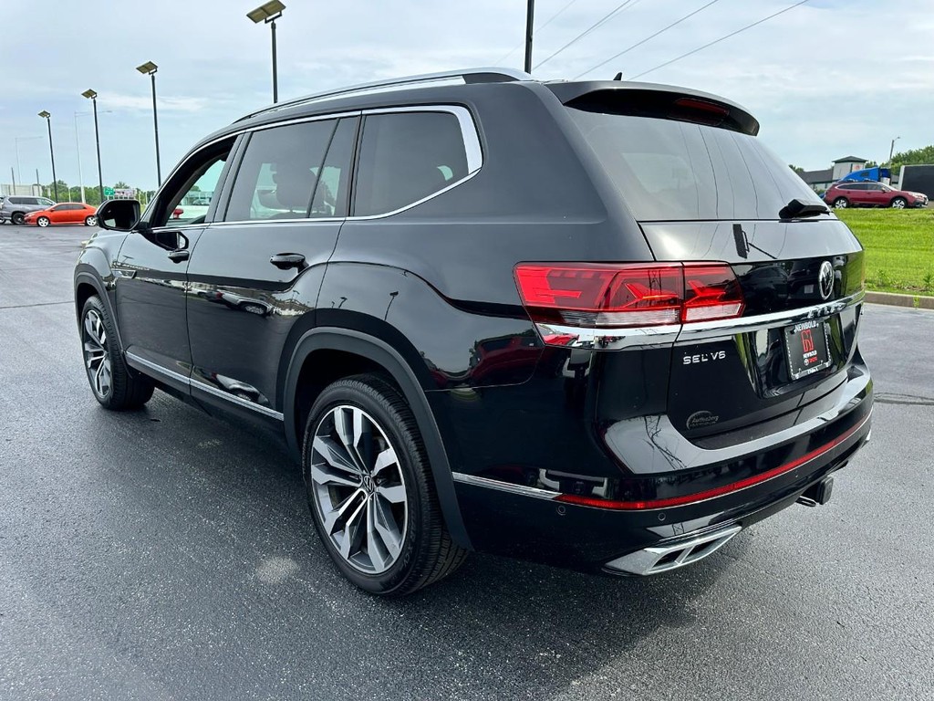 Volkswagen Atlas Vehicle Full-screen Gallery Image 08