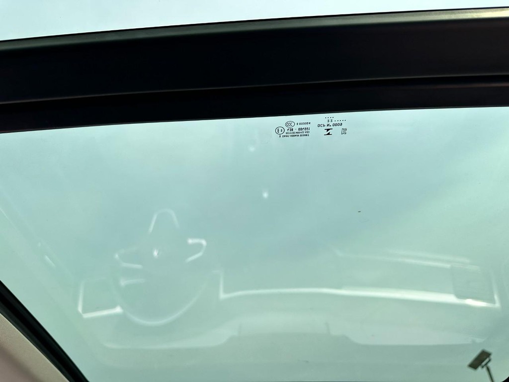 Volkswagen Atlas Vehicle Full-screen Gallery Image 14