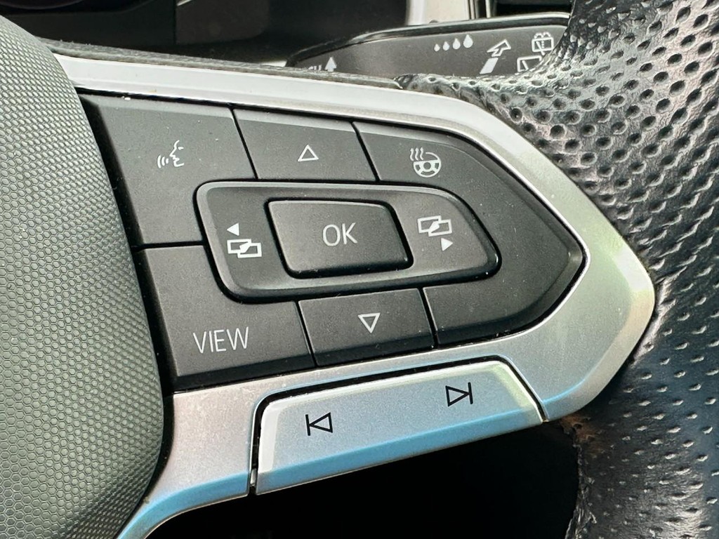 Volkswagen Atlas Vehicle Full-screen Gallery Image 22