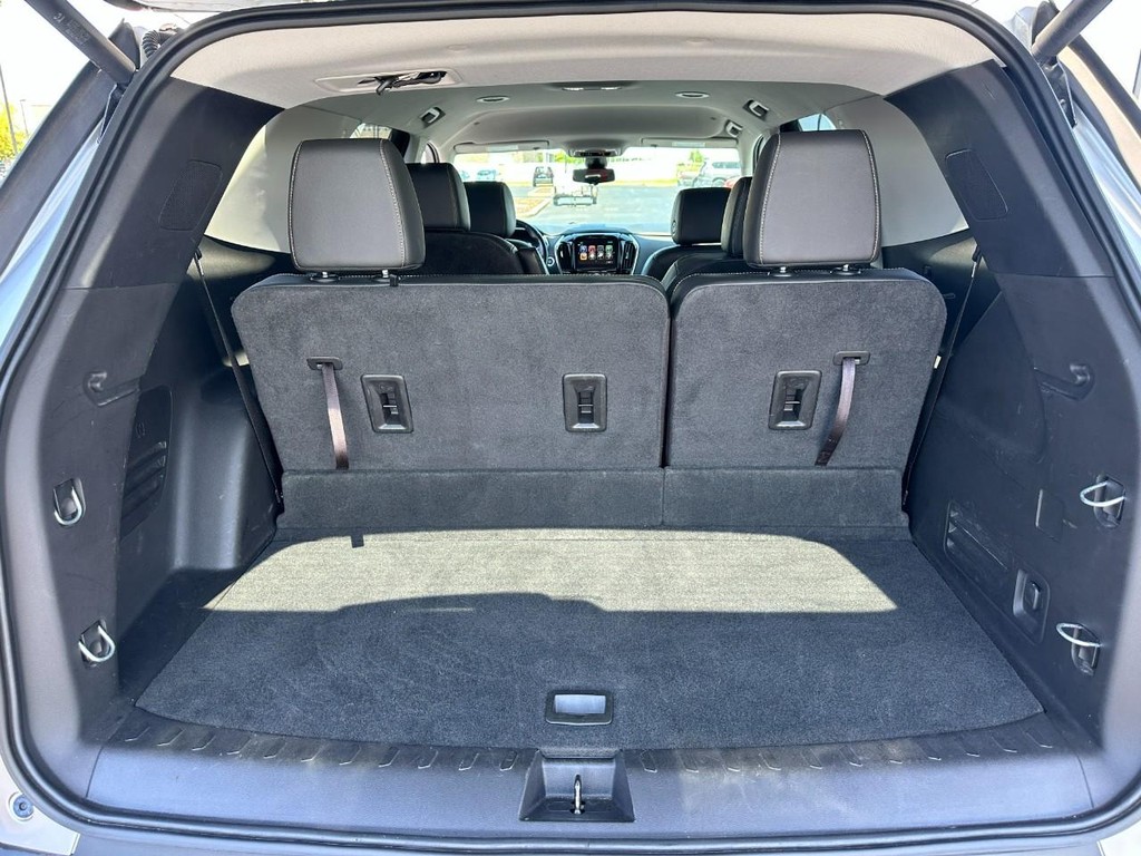 Chevrolet Traverse Vehicle Full-screen Gallery Image 05