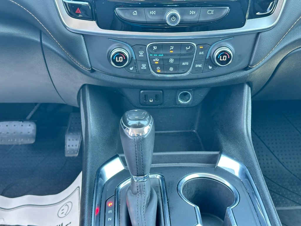 Chevrolet Traverse Vehicle Full-screen Gallery Image 16
