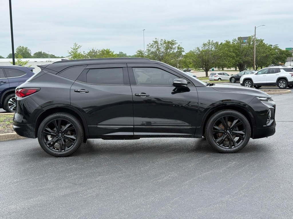 Chevrolet Blazer Vehicle Full-screen Gallery Image 02