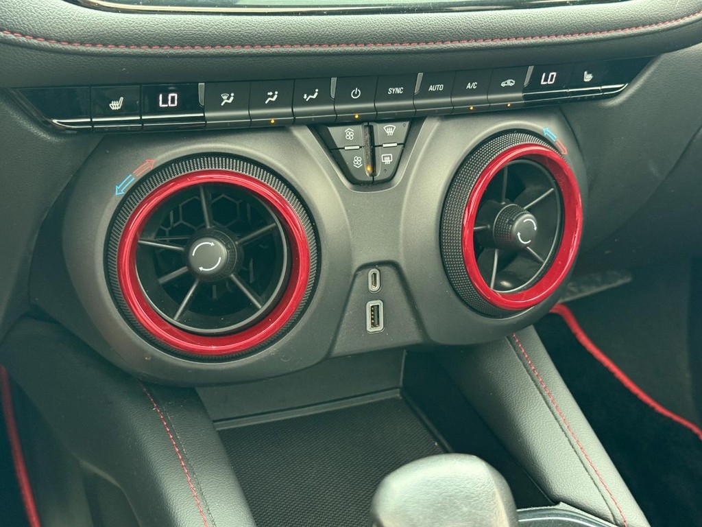 Chevrolet Blazer Vehicle Full-screen Gallery Image 19